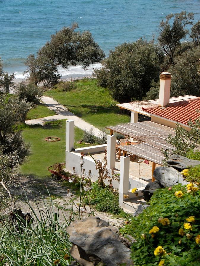 Melinda Holiday House Πλωμάρι Δωμάτιο φωτογραφία